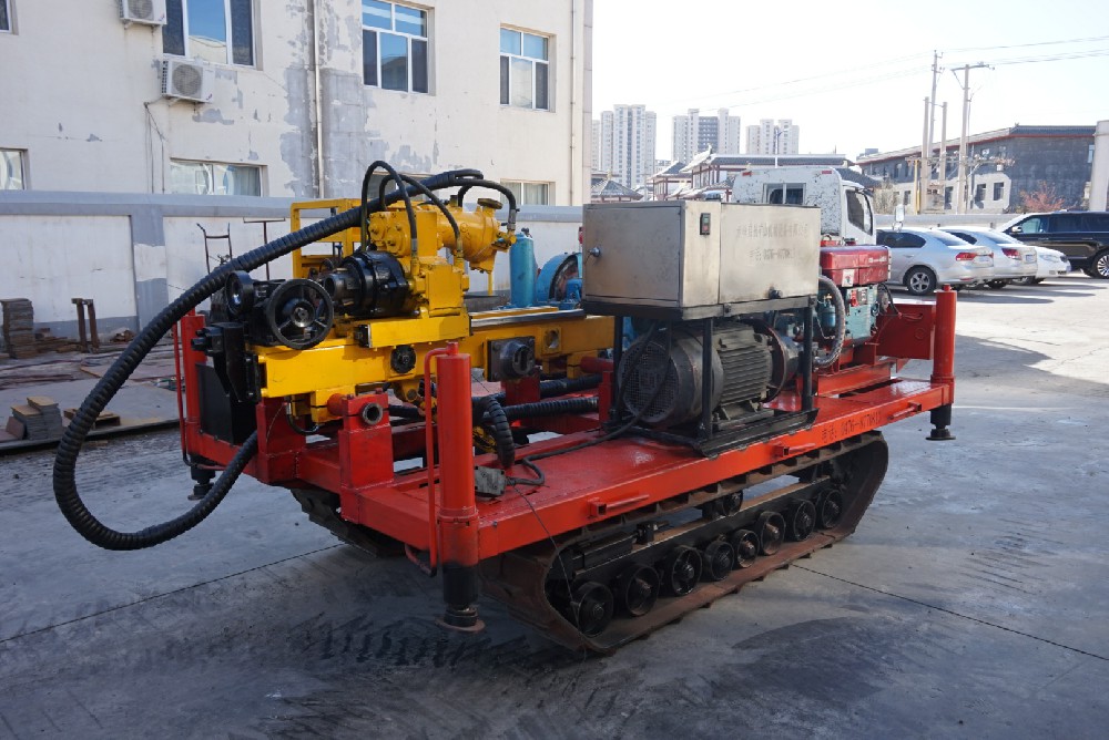 ZDY350L型全液壓自行履帶鉆機(jī)